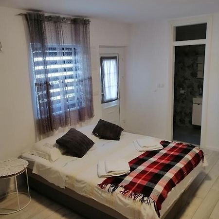 Flash Apartamento Šibenik Exterior foto